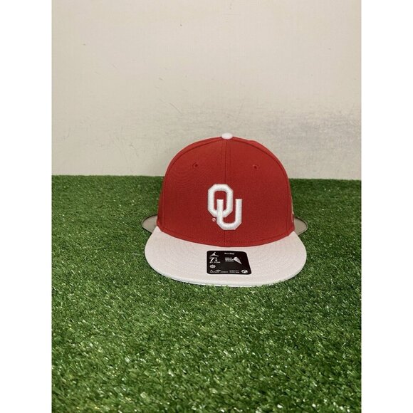 Oklahoma Sooners hat cap fitted 7 1/4 red white jordan jumpman football mens